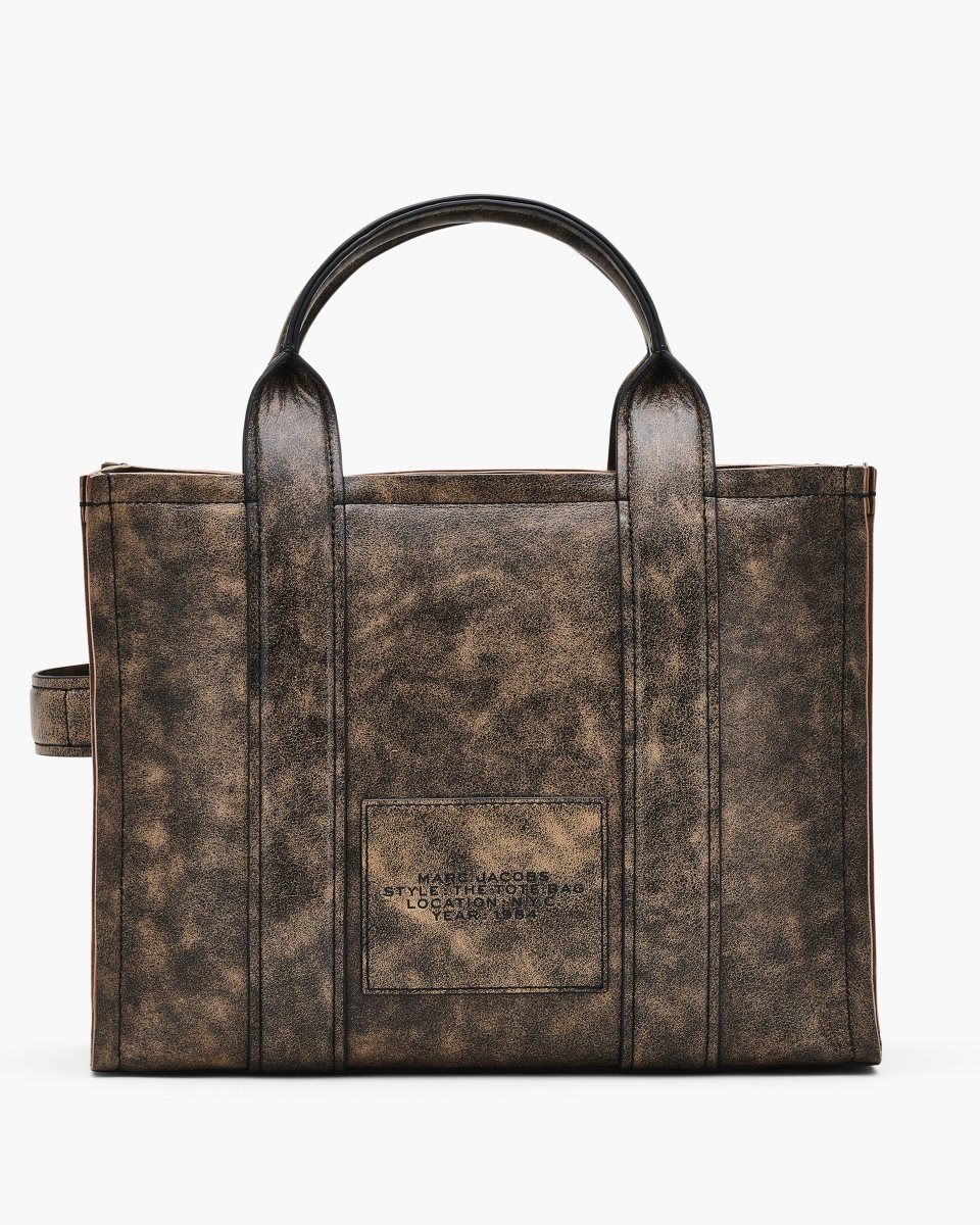 Marc Jacobs The Distressed Leather Medium Tote Bag Brown | 83OFBZHAW