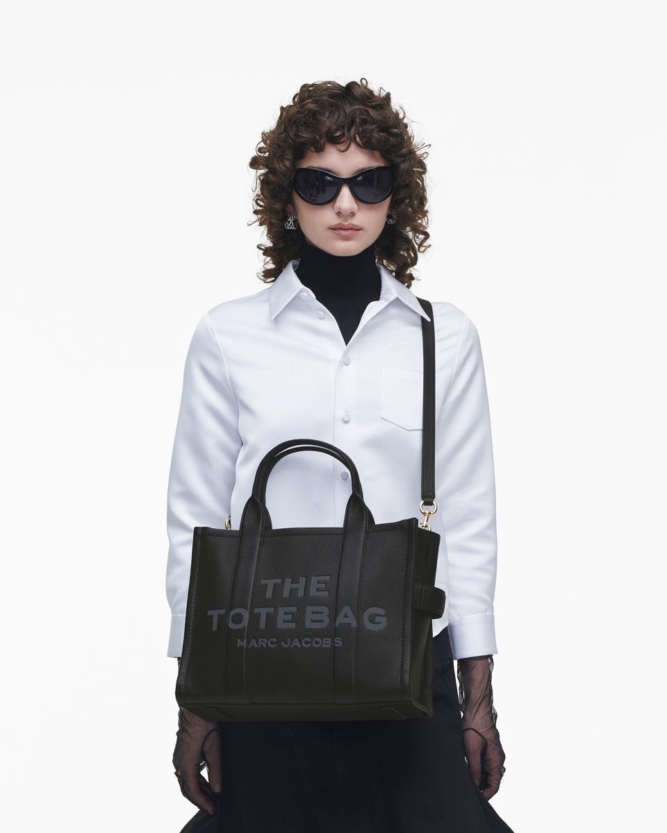 Marc Jacobs The Leather Medium Tote Bag Black | 71QDRGHAO