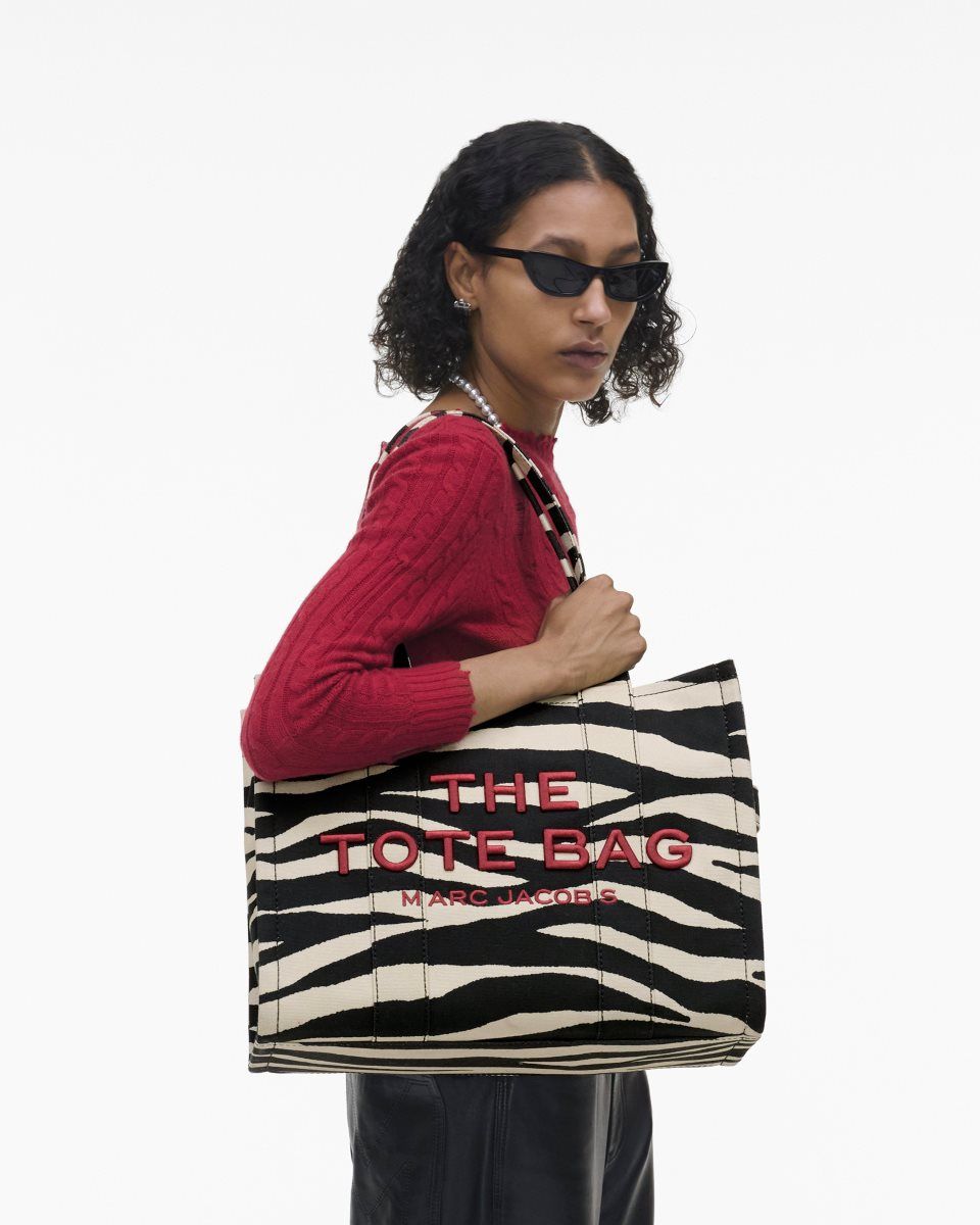 Marc Jacobs The Zebra Canvas Large Tote Bag Black / White | 21VIGZEDF